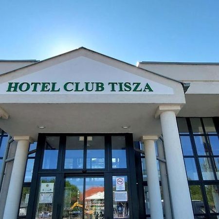 Hotel Club Tisza Lakitelek Екстер'єр фото